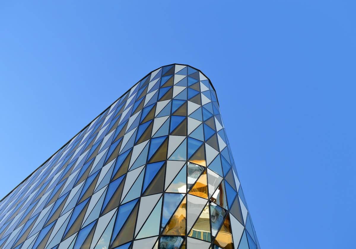 王楚接受法甲专访！直言拒绝打骂小球员，将培养他们立足五大联赛